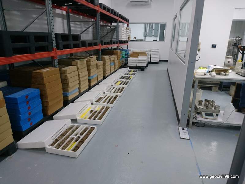Laboratorio y almacén de testigos Laboratorio y almacén de testigos